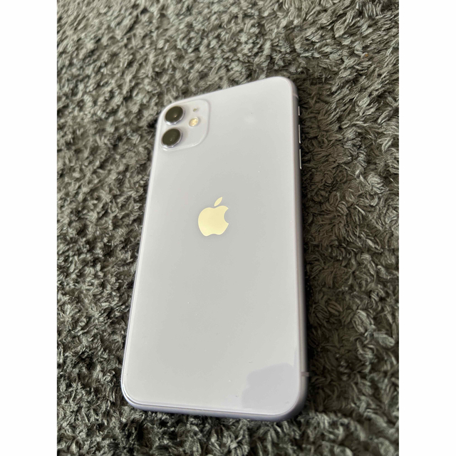 iPhone11 本体 スマホ/家電/カメラのスマートフォン/携帯電話(スマートフォン本体)の商品写真