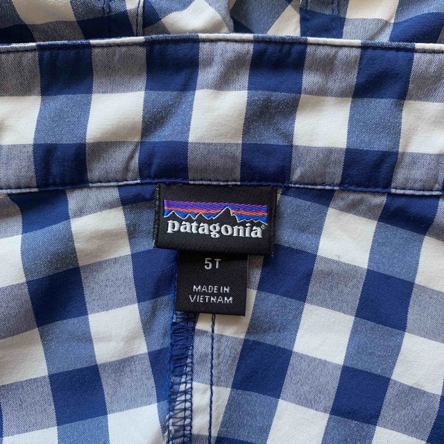 patagonia(パタゴニア)のPatagonia パーカー キッズ/ベビー/マタニティのキッズ服男の子用(90cm~)(ジャケット/上着)の商品写真