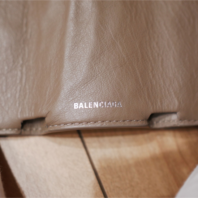 Balenciaga(バレンシアガ)の【美品】バレンシアガ　ペーパー ミニウォレット コンパクト財布 メンズのファッション小物(折り財布)の商品写真