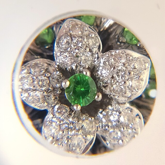 ダイヤモンド×グリーングロッシュラーガーネット ネックレス K18WG 8.7g