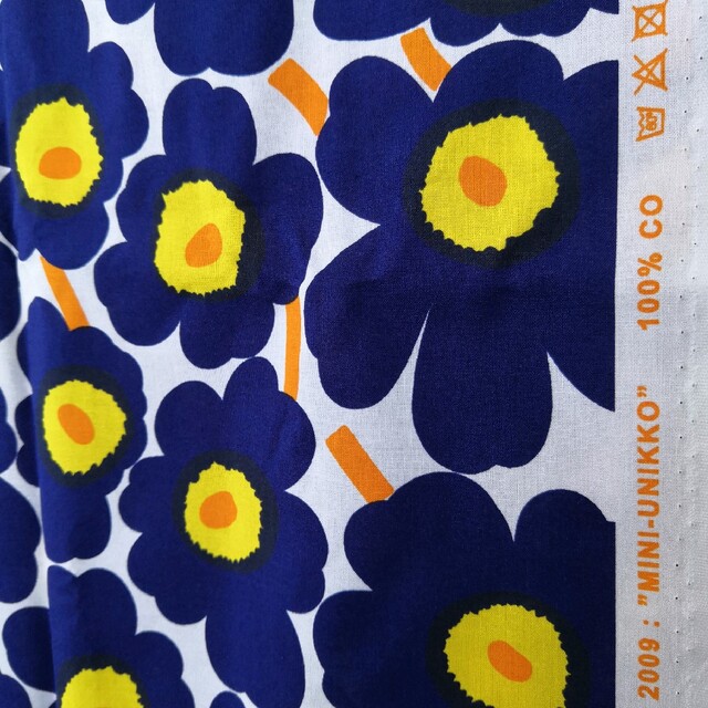 marimekko ミニウニッコ 1.15m × 1.1m 1