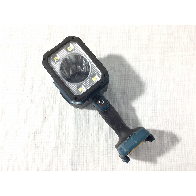 Makita ☆美品☆makita マキタ 14.4V/18V 充電式フラッシュライト ML812 本体のみ 66689の通販 by  工具販売専門店Borderless(ラクマ店)｜マキタならラクマ