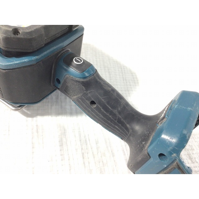 Makita ☆美品☆makita マキタ 14.4V/18V 充電式フラッシュライト ML812 本体のみ 66689の通販 by  工具販売専門店Borderless(ラクマ店)｜マキタならラクマ