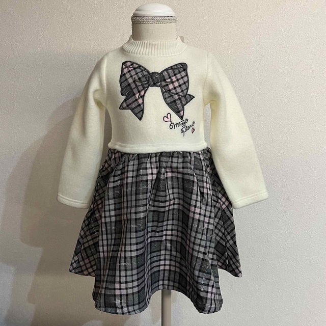 mezzo piano(メゾピアノ)の新品タグ付き！【mezzo piano】size90 ワンピース キッズ/ベビー/マタニティのキッズ服女の子用(90cm~)(ワンピース)の商品写真