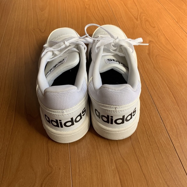 adidas(アディダス)のadidas スニーカー 24.5cm レディースの靴/シューズ(スニーカー)の商品写真
