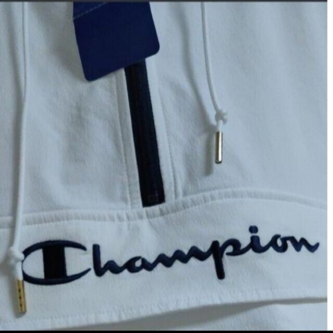 Champion(チャンピオン)のチャンピオン　アノラック　パーカー　ウィンドブレーカー　レディース　Ｍサイズ レディースのトップス(パーカー)の商品写真