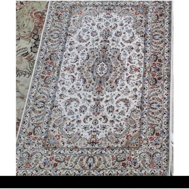 ペルシャ絨毯　シルク100% イラン製カーペット玄関マット 118cm