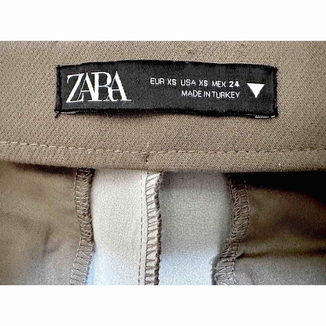 ZARA(ザラ)のZARA スコート ブラウン/モール XS レディースのパンツ(ショートパンツ)の商品写真