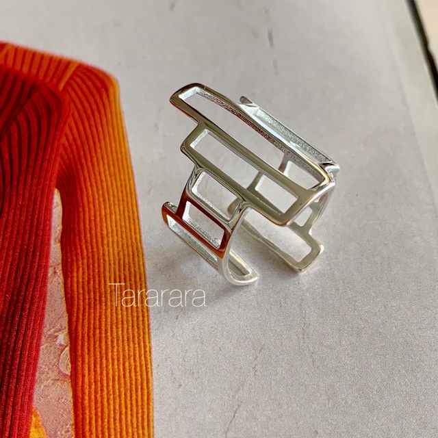 ●silver925 凸凹rectangle ring●金属アレルギー対応 レディースのアクセサリー(リング(指輪))の商品写真