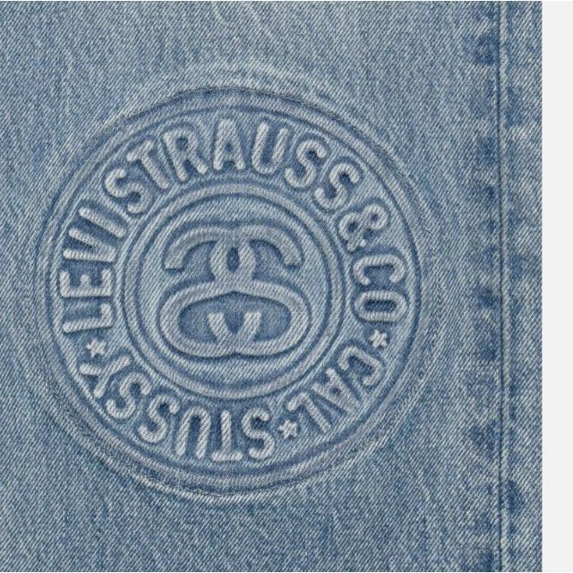 STUSSY(ステューシー)の新品未開封 32 Stussy Levi's EMBOSSED 501 JEAN メンズのパンツ(デニム/ジーンズ)の商品写真