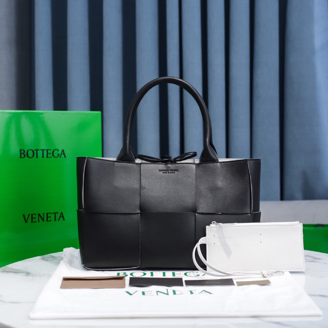 Bottega Veneta - 【極美品】 ボッテガヴェネタ BOTTEGA VENETA トートバッグ