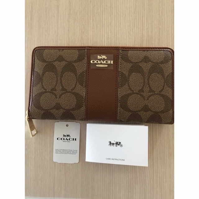 COACH(コーチ)の★kouou様専用★新品未使用　コーチ　シグネチャー長財布 レディースのファッション小物(財布)の商品写真