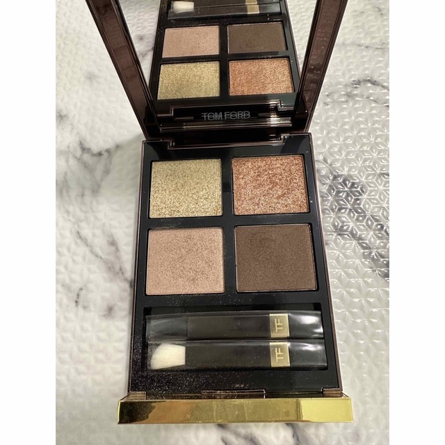 TOM FORD BEAUTY(トムフォードビューティ)のトム フォード ビューティ アイ カラー クォード　01 ゴールデンミルク コスメ/美容のベースメイク/化粧品(アイシャドウ)の商品写真