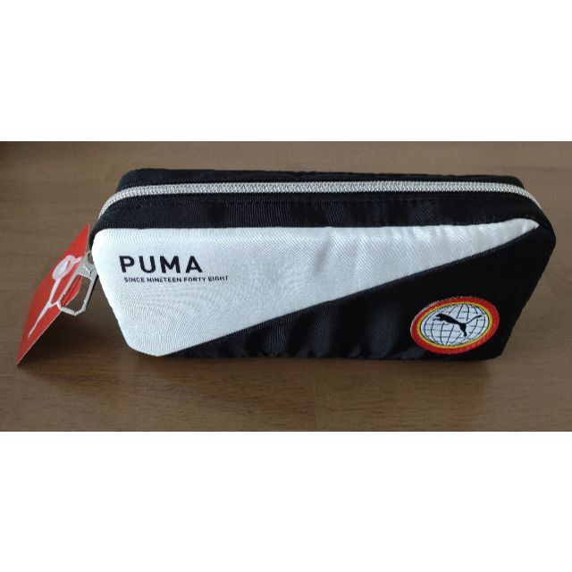 PUMA(プーマ)の◎PUMA　サッカー　ペンケース◎　【ドイツ】　プーマ　独　PM396A インテリア/住まい/日用品の文房具(ペンケース/筆箱)の商品写真