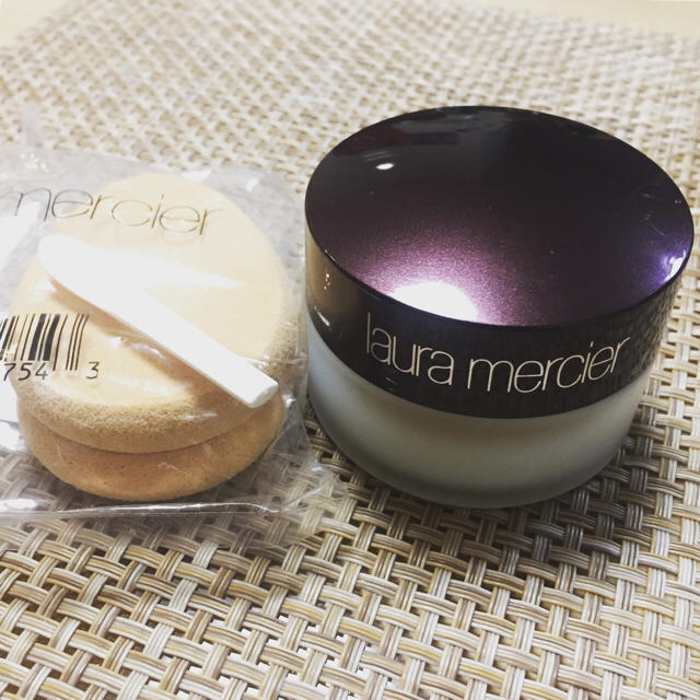 laura mercier(ローラメルシエ)のtamacco様専用♡ローラメルシエ クリームファンデーション☆スポンジ2コ付 コスメ/美容のベースメイク/化粧品(ファンデーション)の商品写真