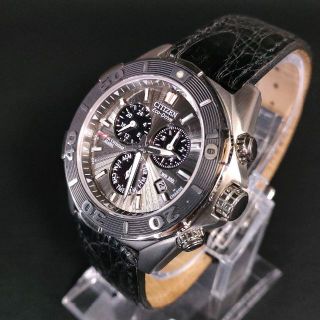 シチズン(CITIZEN)の極美品【稼働品】CITIZENシチズン　E820　グレー　シルバー　クロノグラフ(腕時計(アナログ))