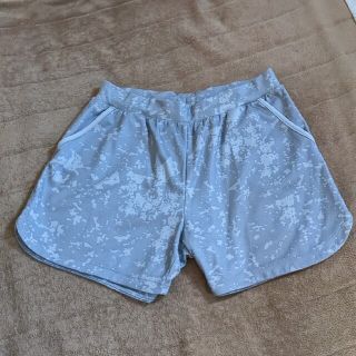 ジーユー(GU)のGU SPORTS ショートパンツ L グレー カモフラ(ウェア)