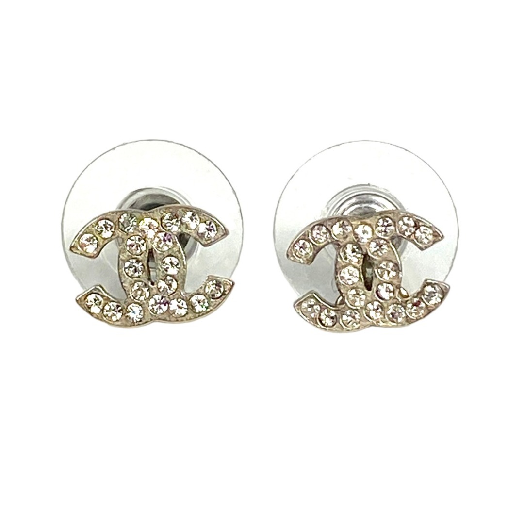れています CHANEL ピアス シルバー A26210 箱付 CHANEL(新品・未使用