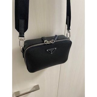 Th945821 プラダ サフィアーノレザー スマートフォンケース 2ZH126 NERO ブラック ショルダーバッグ PRADA 超美品・