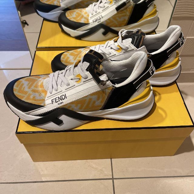 代引き人気 FENDI - 新品 FENDIメンズスニーカー スニーカー