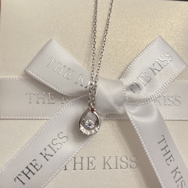 新品未使用　THE KISS しずく型ネックレス　箱入り