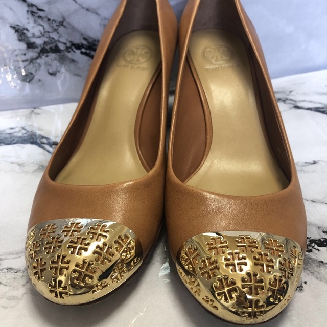 Tory Burch(トリーバーチ)の大人気■ TORY BURCH　トリーバーチ ウェッジソール プレートパンプス レディースの靴/シューズ(ハイヒール/パンプス)の商品写真