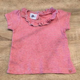 プチバトー(PETIT BATEAU)の美品！70（6m 67㎝ ）プチバトー ★フリル襟カットソー(シャツ/カットソー)