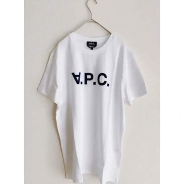 A.P.C(アーペーセー)のA.P.C ロゴTシャツ M 送料無料 レディースのトップス(Tシャツ(半袖/袖なし))の商品写真