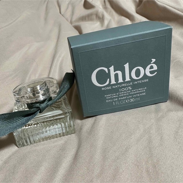 Chloe(クロエ)のクロエ　ローズナチュレルオードパルファムインテンス　30ml コスメ/美容の香水(香水(女性用))の商品写真