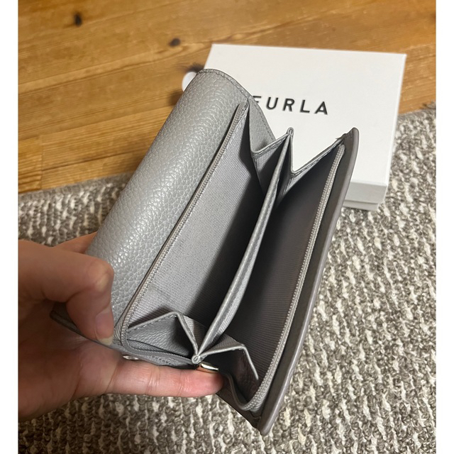 FURLA コンパクトウォレット　折り財布