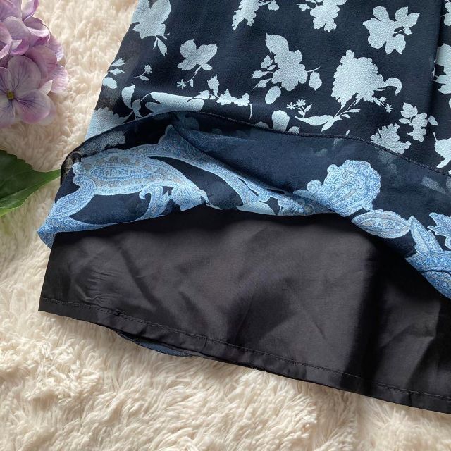 Paul Stuart(ポールスチュアート)の日本製♡ポールスチュアート シルク100% 花柄 ペイズリー柄 フレアスカート レディースのスカート(ひざ丈スカート)の商品写真