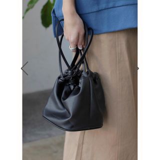 ルームサンマルロクコンテンポラリー(room306 CONTEMPORARY)のLeather Drawstring Bag(ショルダーバッグ)