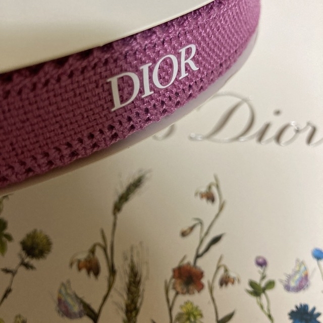 Christian Dior(クリスチャンディオール)のDior/最新2023/バレンタイン✨ピンクリボン【幅2㎝×1m】 インテリア/住まい/日用品のオフィス用品(ラッピング/包装)の商品写真