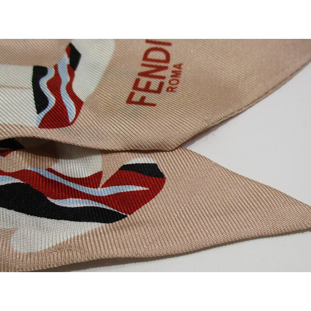 FENDI - FENDI ラッピー リボンスカーフ ロゴ ベージュ系 マルチ FENDI - FENDI ラッピー リボンスカーフ ロゴ ベージュ系 マルチ