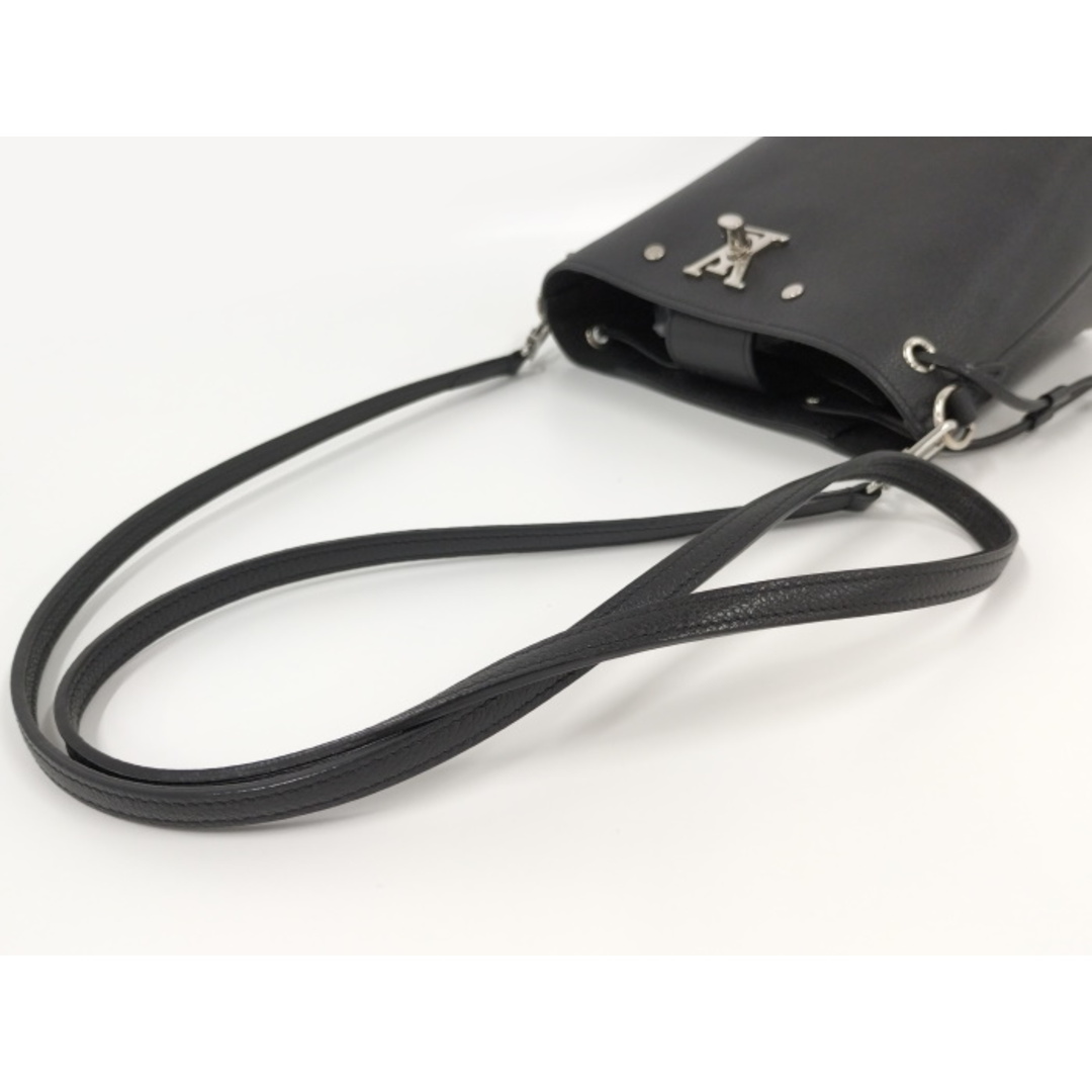 LOUIS VUITTON - LOUIS VUITTON ナノ ロックミーバケット LOUIS VUITTON - LOUIS VUITTON ナノ ロックミーバケット