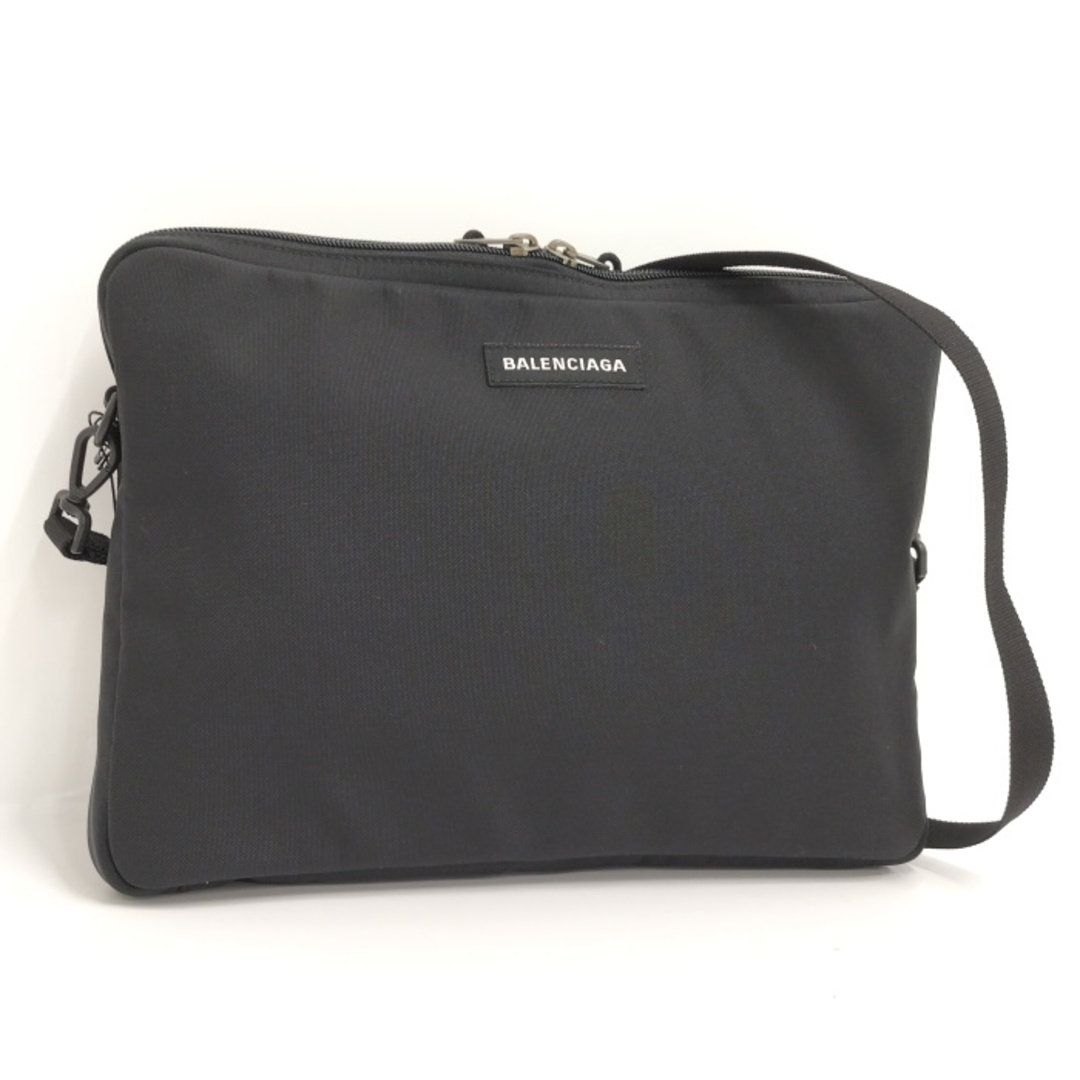 12万ほどした記憶がありますBalenciaga Explorer Oversized Mini Bag