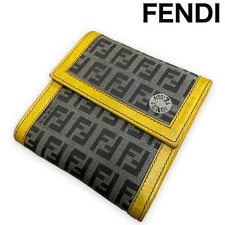 FENDI - FENDI 三つ折り 財布 ズッカ柄 イエロー レザー 8M0161の