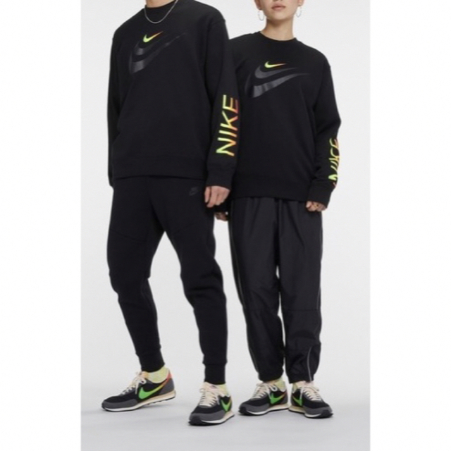 NIKE(ナイキ)の2xL 【NIKE】ブラック×マルチカラー　トレーナー【ナイキ】 メンズのトップス(スウェット)の商品写真