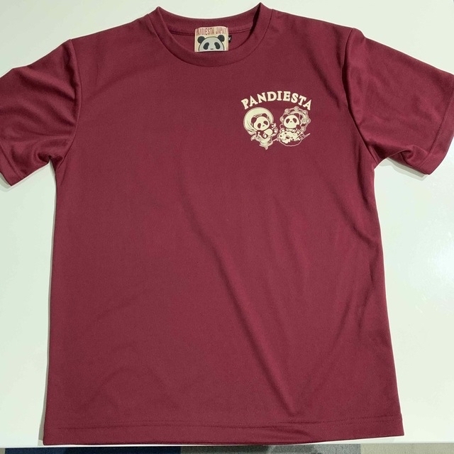Maru様専用　パンダのTシャツ　パンダ　半袖Tシャツ　スポーツTシャツ メンズのトップス(Tシャツ/カットソー(半袖/袖なし))の商品写真