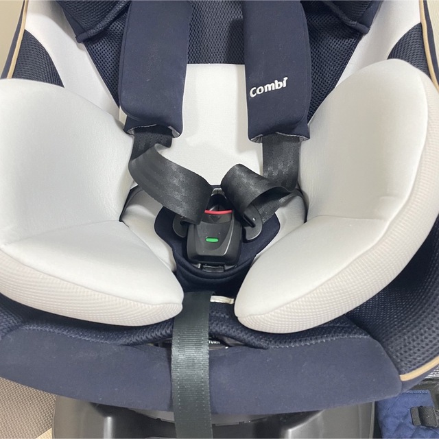 美品】コンビ クルムーブ スマート ISOFIX エッグショック JL-590 自動車用チャイルドシート本体