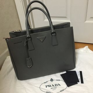 プラダ(PRADA)のプラダサフィアーノレザー✨ビジネスバッグ(ハンドバッグ)