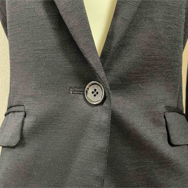 UNTITLED(アンタイトル)のUNTITLED アンタイトル　スーツ　セットアップ　ブラック　フレアスカート レディースのフォーマル/ドレス(スーツ)の商品写真