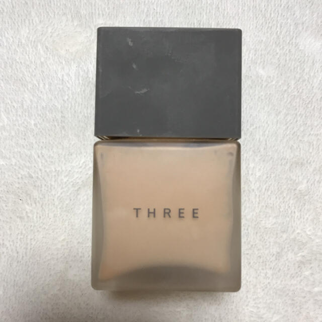 THREE(スリー)の値下げ  THREE  ファンデーション コスメ/美容のベースメイク/化粧品(ファンデーション)の商品写真