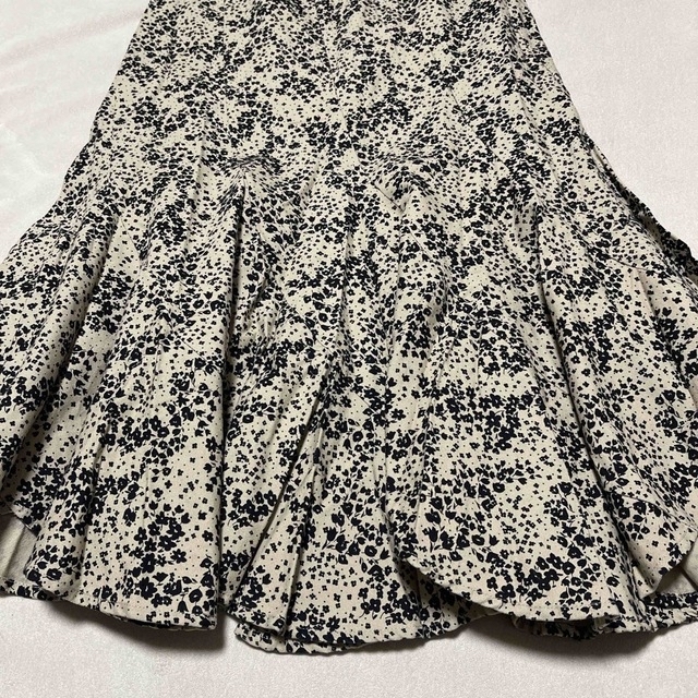 COCO DEAL(ココディール)のCOCO DEAL  綿100%花柄マーメイドロングスカート　size 1 レディースのスカート(ロングスカート)の商品写真