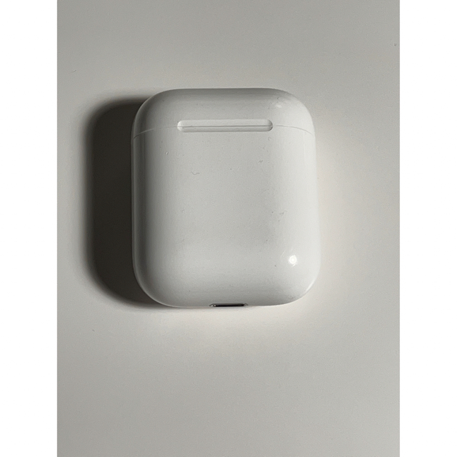 Apple(アップル)の AirPods  スマホ/家電/カメラのオーディオ機器(ヘッドフォン/イヤフォン)の商品写真