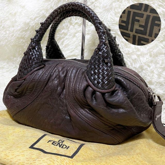 フェンディ スパイバッグ ズッカ レザー×キャンバス ダークブラウン ロゴ金具 | フリマアプリ ラクマ