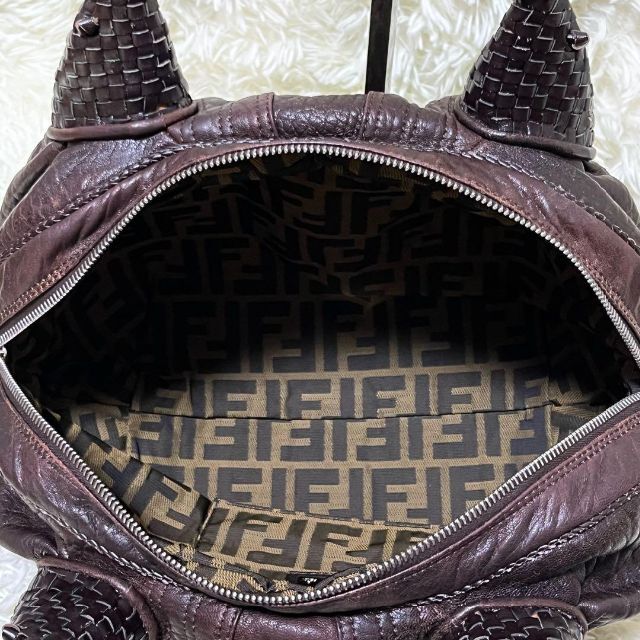 フェンディ スパイバッグ ズッカ レザー×キャンバス ダークブラウン ロゴ金具