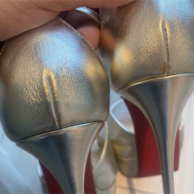 Christian Louboutin(クリスチャンルブタン)の新品未使用　クリスチャンルブタン　ハイヒールサンダルパンプスオープントゥ　38 レディースの靴/シューズ(ハイヒール/パンプス)の商品写真