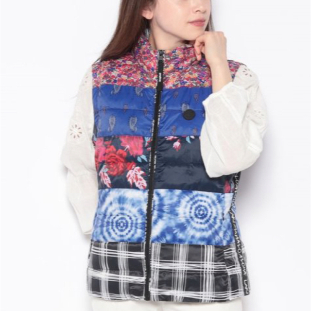 DESIGUAL(デシグアル)の新品✨タグ付き♪ 定価19,900円　デシグアル　ポータブルジャケット✨　 レディースのジャケット/アウター(その他)の商品写真