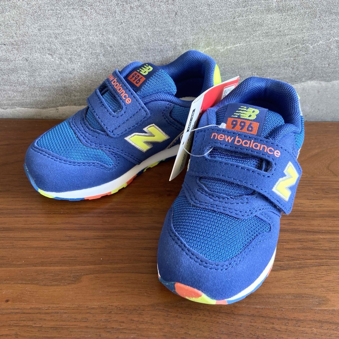 New Balance(ニューバランス)の【新品】14.5センチ ブルー×マーブル ニューバランス スニーカー キッズ キッズ/ベビー/マタニティのベビー靴/シューズ(~14cm)(スニーカー)の商品写真